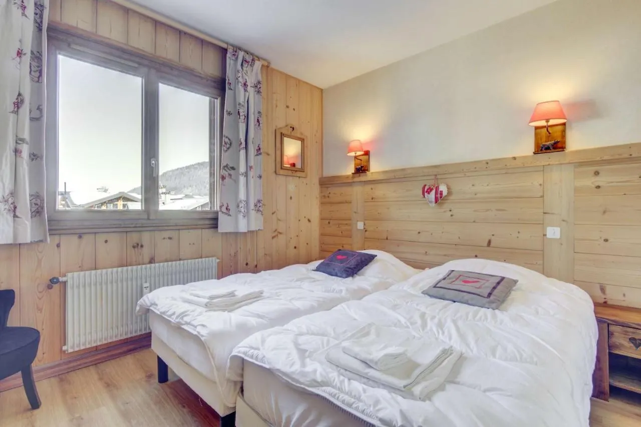Chevruls A6 : Apt 2 Chambres Au Centre 莫尔济讷